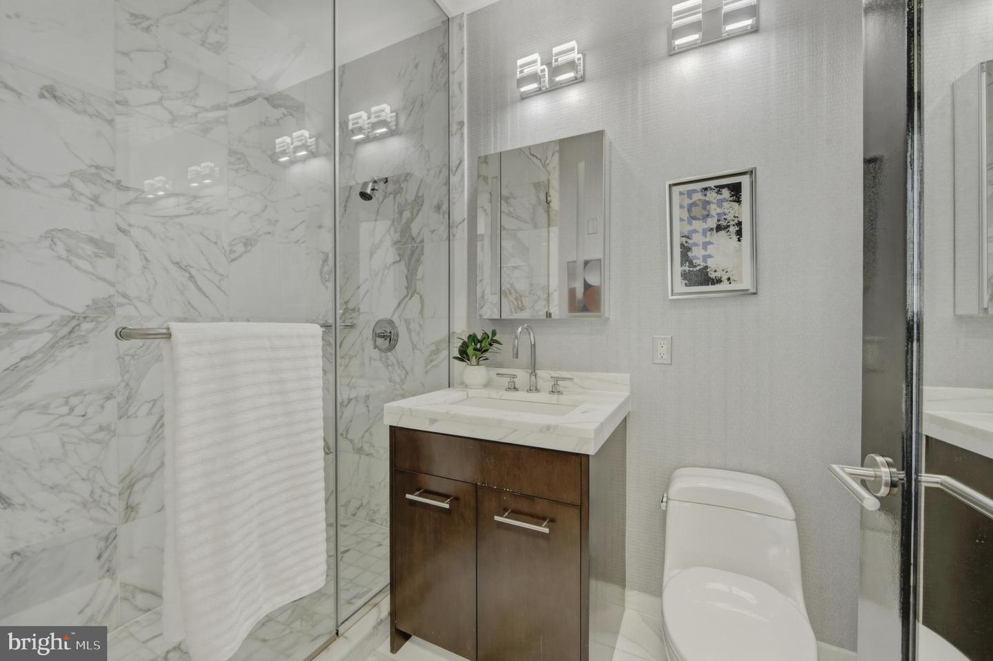 1414 S Penn Sq #27cde Property Photo 24