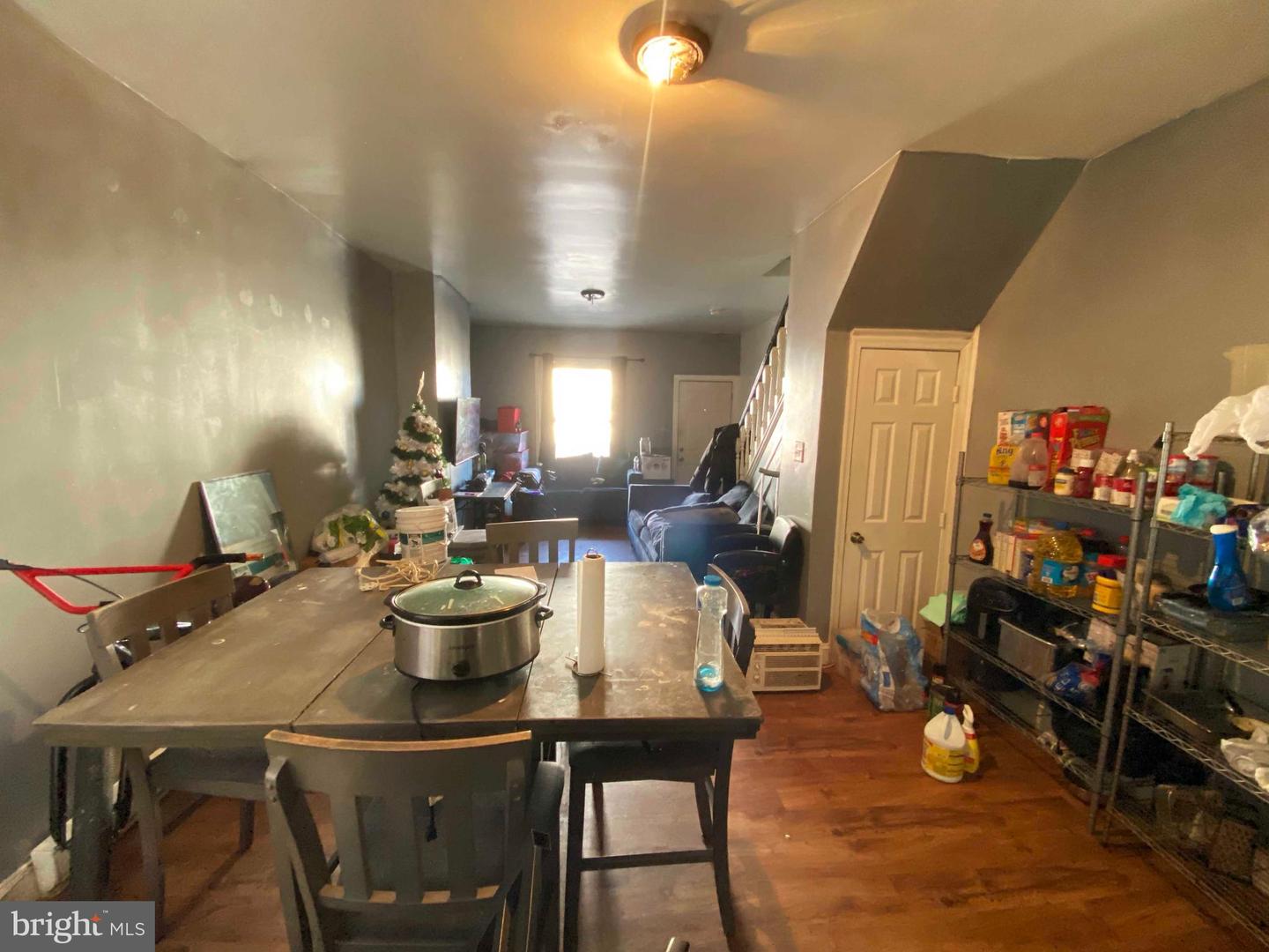 5508 Jane St Property Photo 11