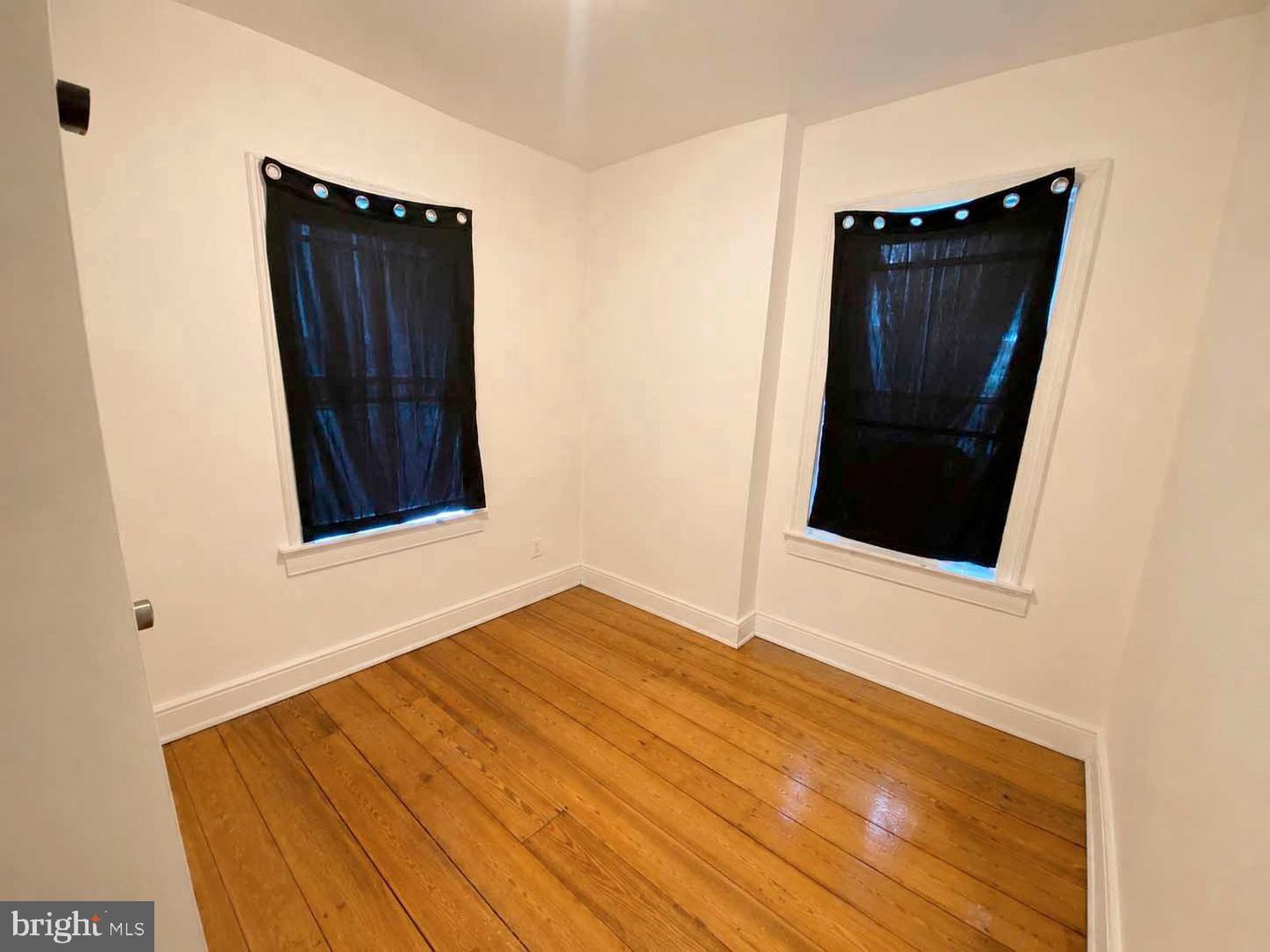 5508 Jane St Property Photo 23