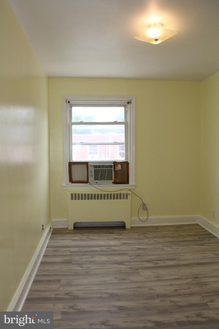 4983 Whitaker Ave Property Photo 13