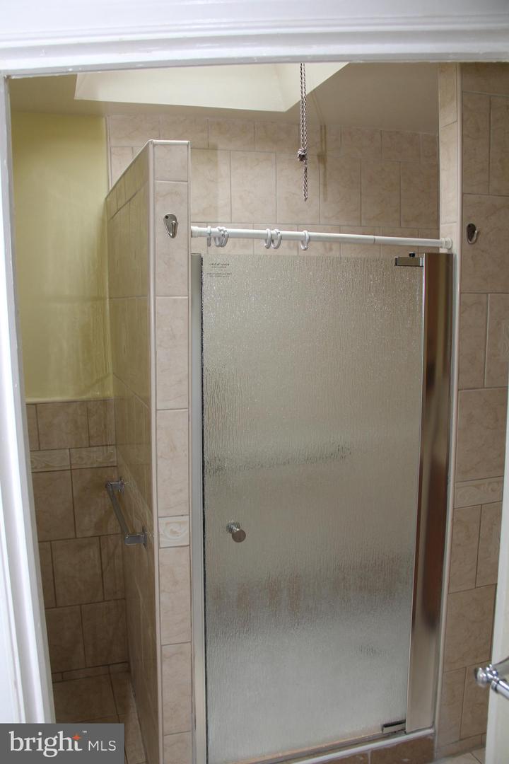 4983 Whitaker Ave Property Photo 17