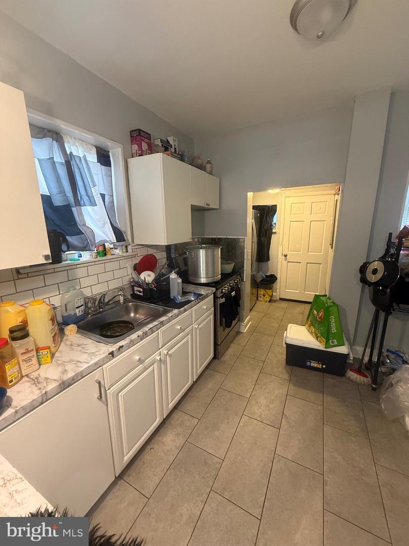 5857 Rodman St Property Photo 5