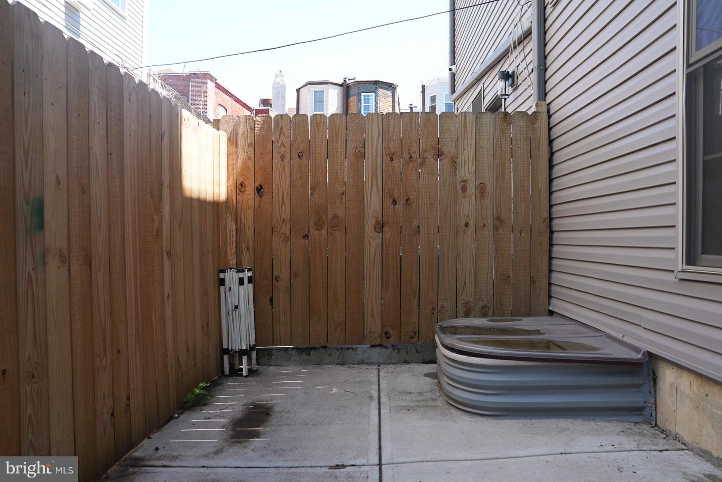4107 W Girard Ave Property Photo 3