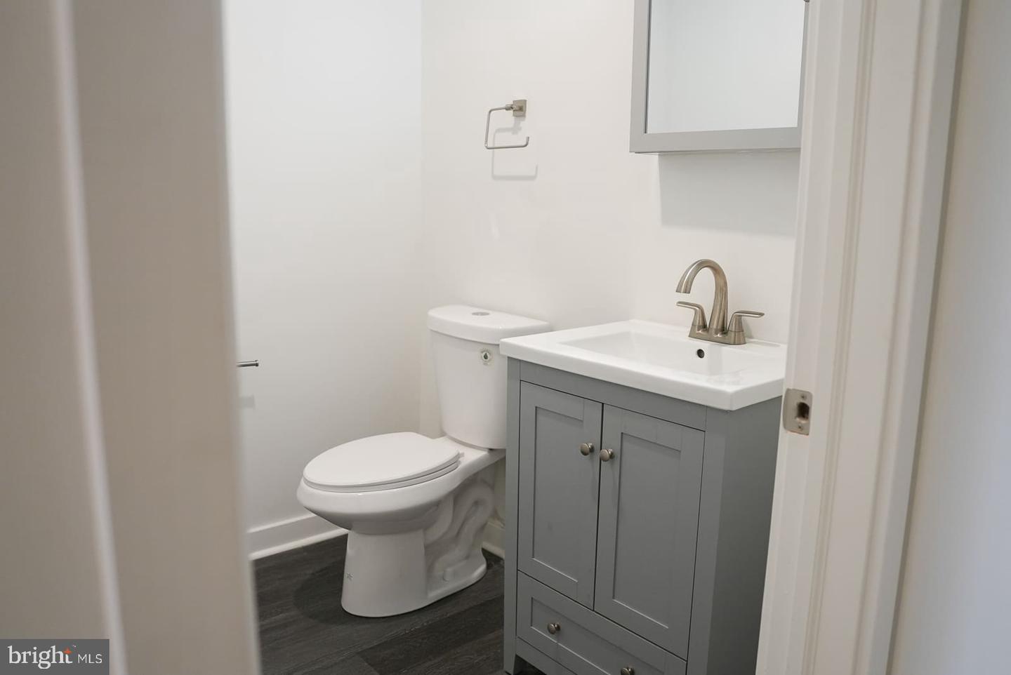 4107 W Girard Ave Property Photo 13
