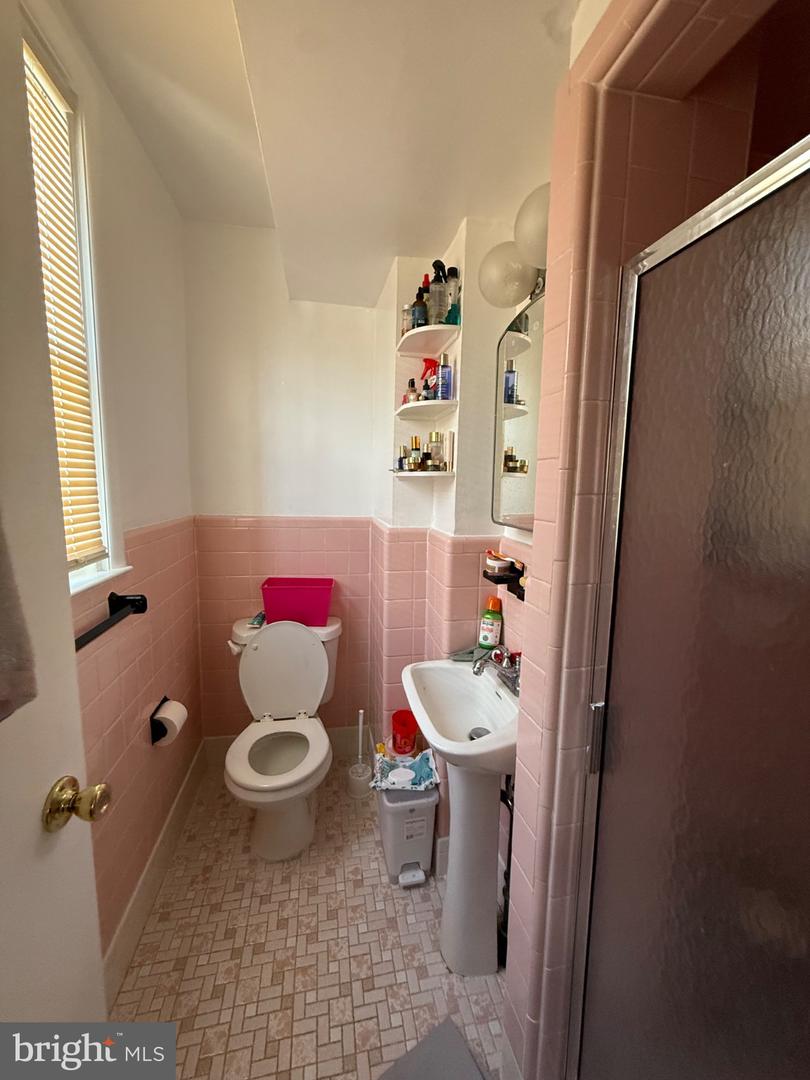 1733 Megargee Property Photo 16