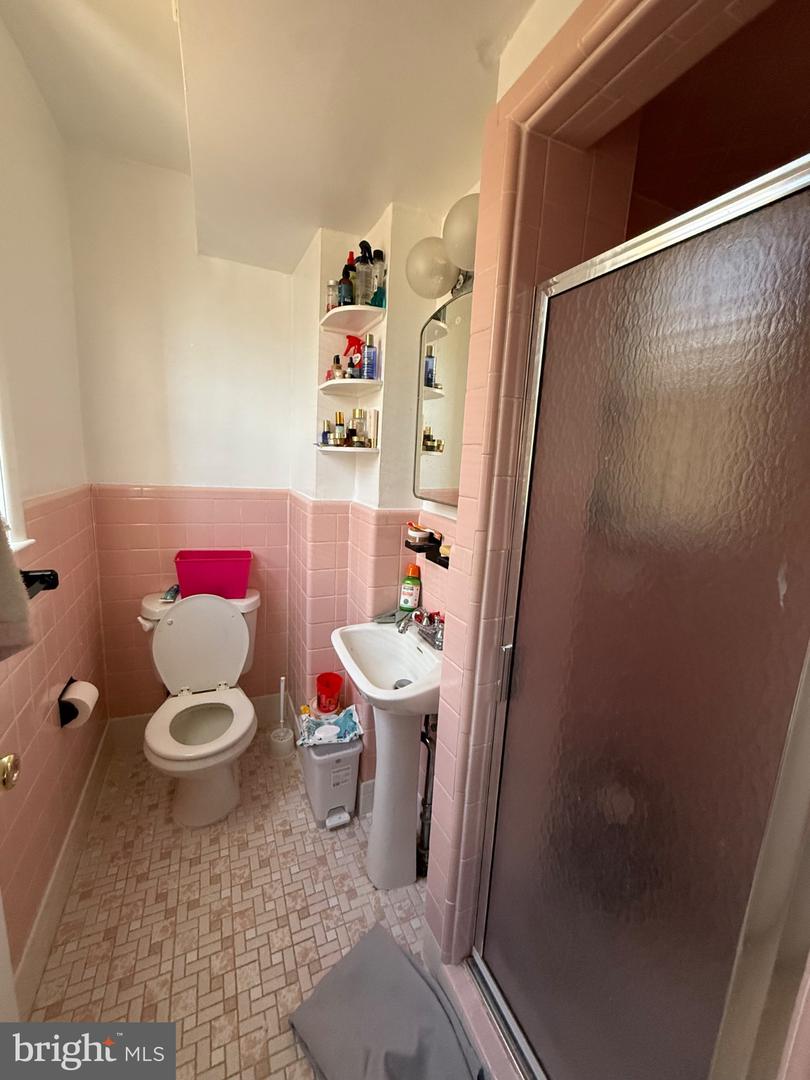 1733 Megargee Property Photo 17