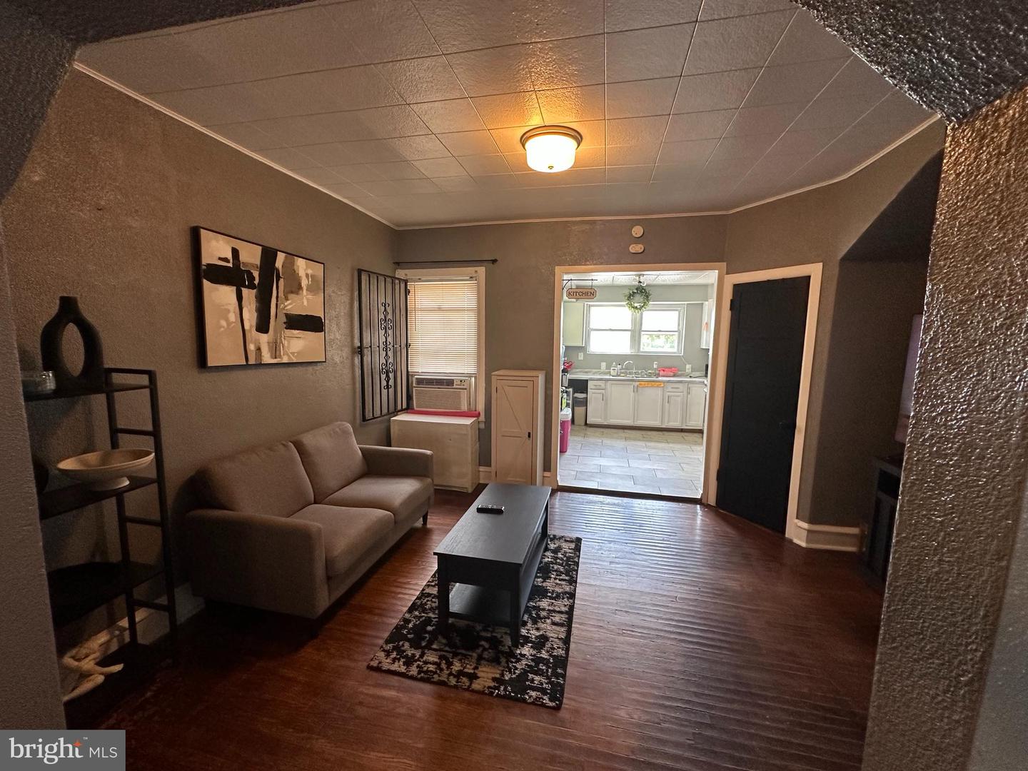 4768 Tampa St Property Photo 3