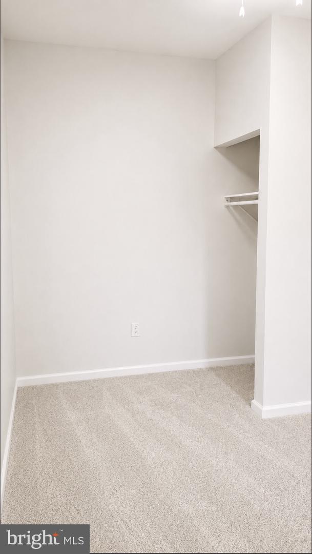 2515 N Douglas St Property Photo 14