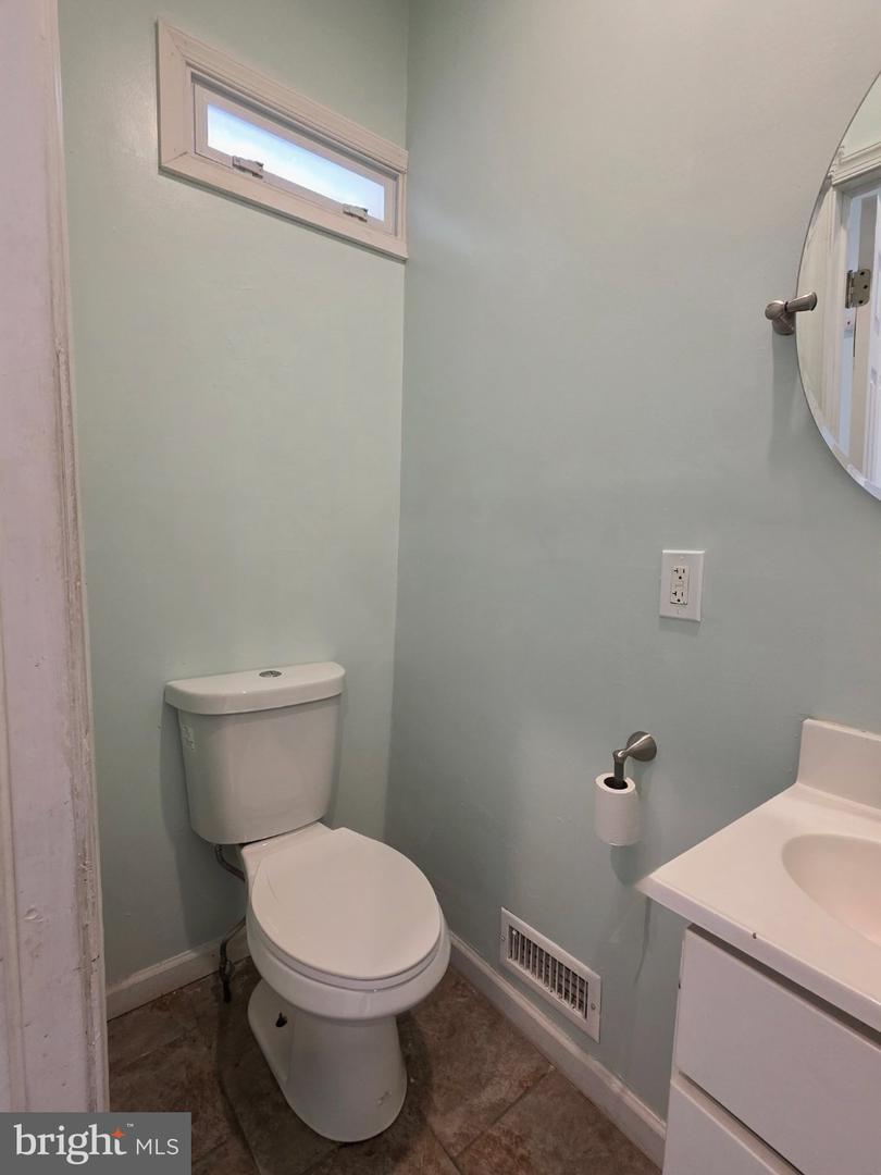 1864 Uber St Property Photo 4