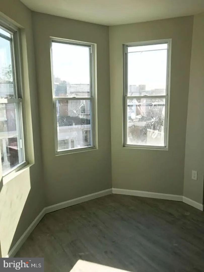 228 S Edgewood St Property Photo 11