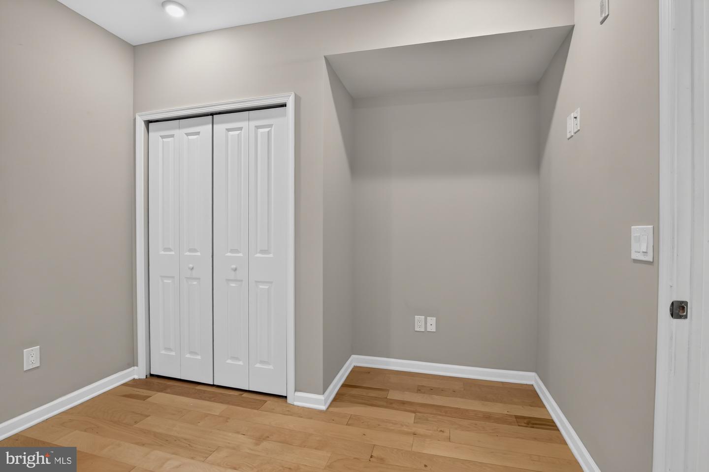 1431 Poplar St #d Property Photo 18