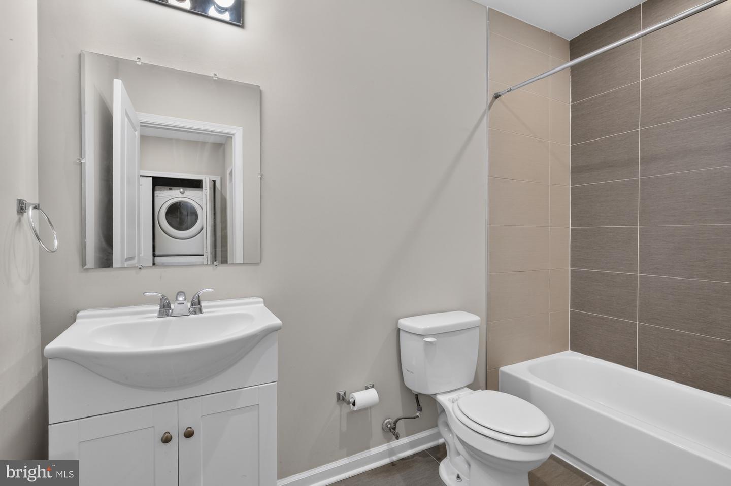 1431 Poplar St #d Property Photo 20