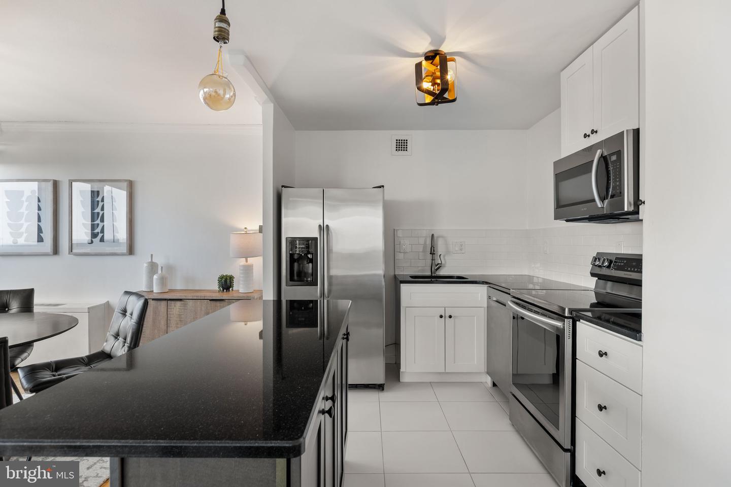 224-30 W Rittenhouse Sq #2311 Property Photo 4