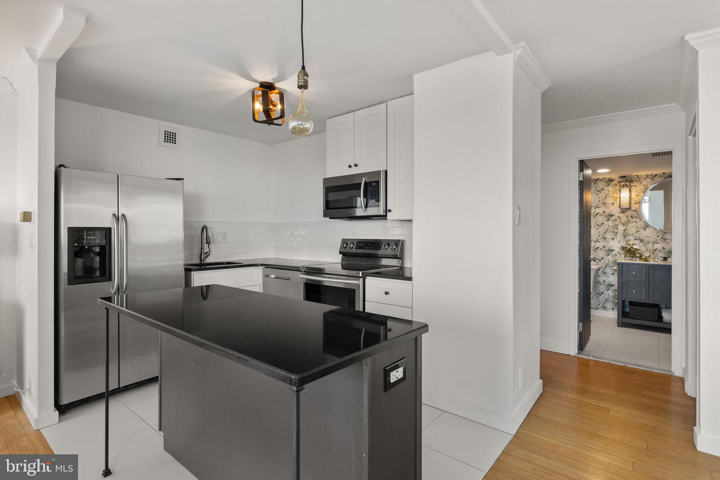 224-30 W Rittenhouse Sq #2311 Property Photo 5