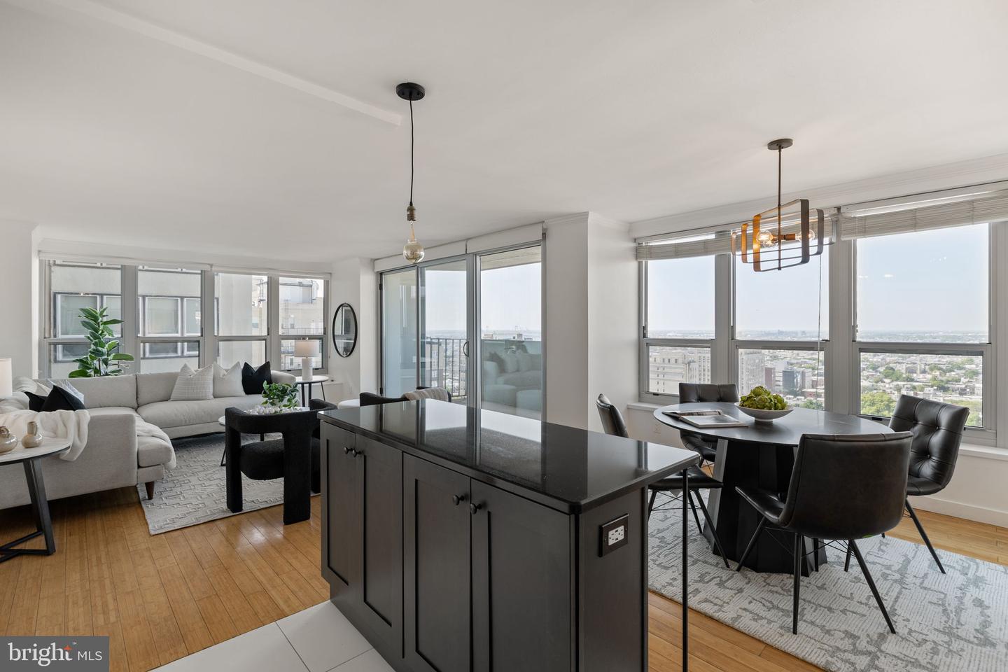224-30 W Rittenhouse Sq #2311 Property Photo 8