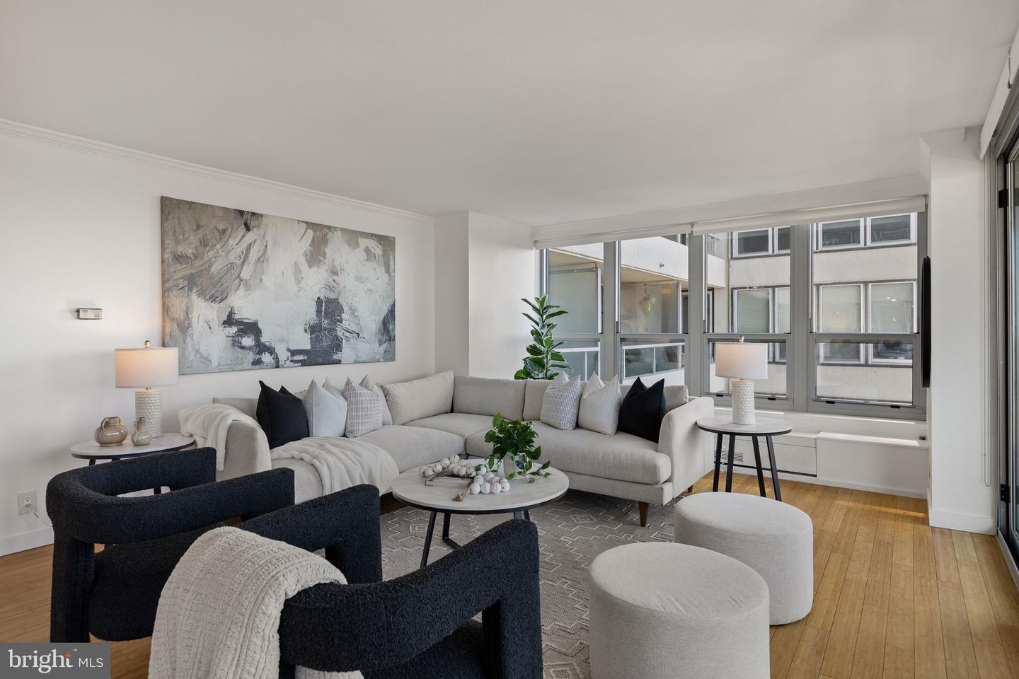 224-30 W Rittenhouse Sq #2311 Property Photo 15