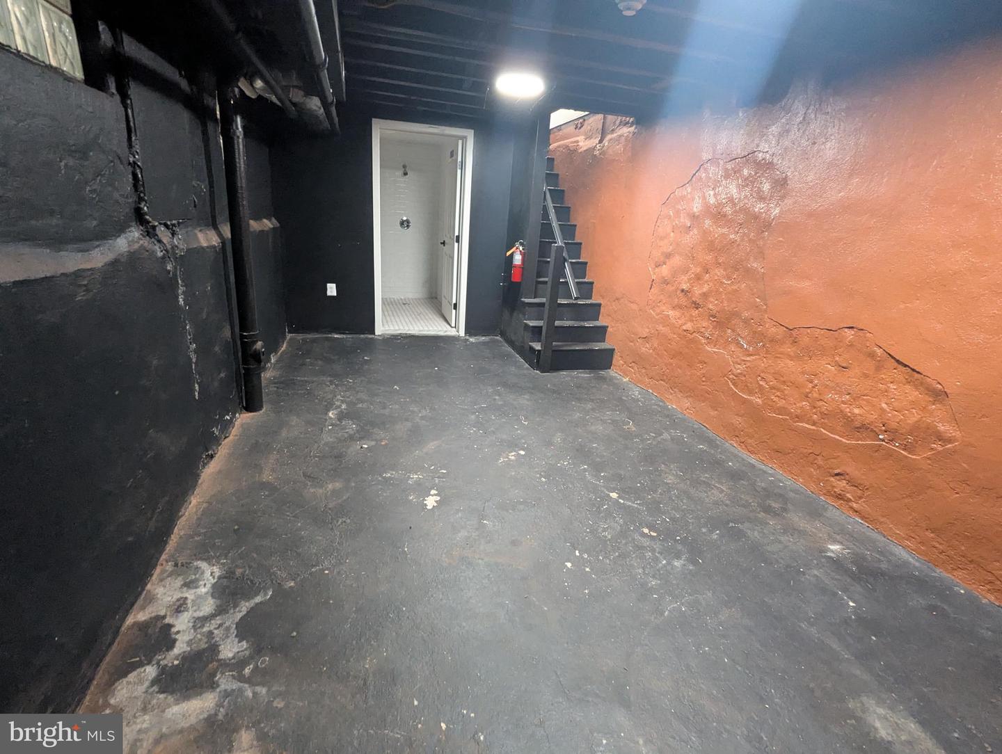 2728 W Girard Ave Property Photo 11