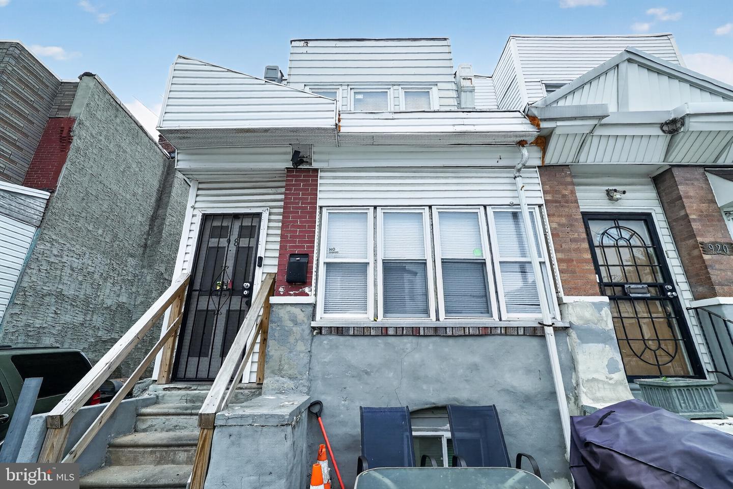 918 W Rockland St Property Photo 3