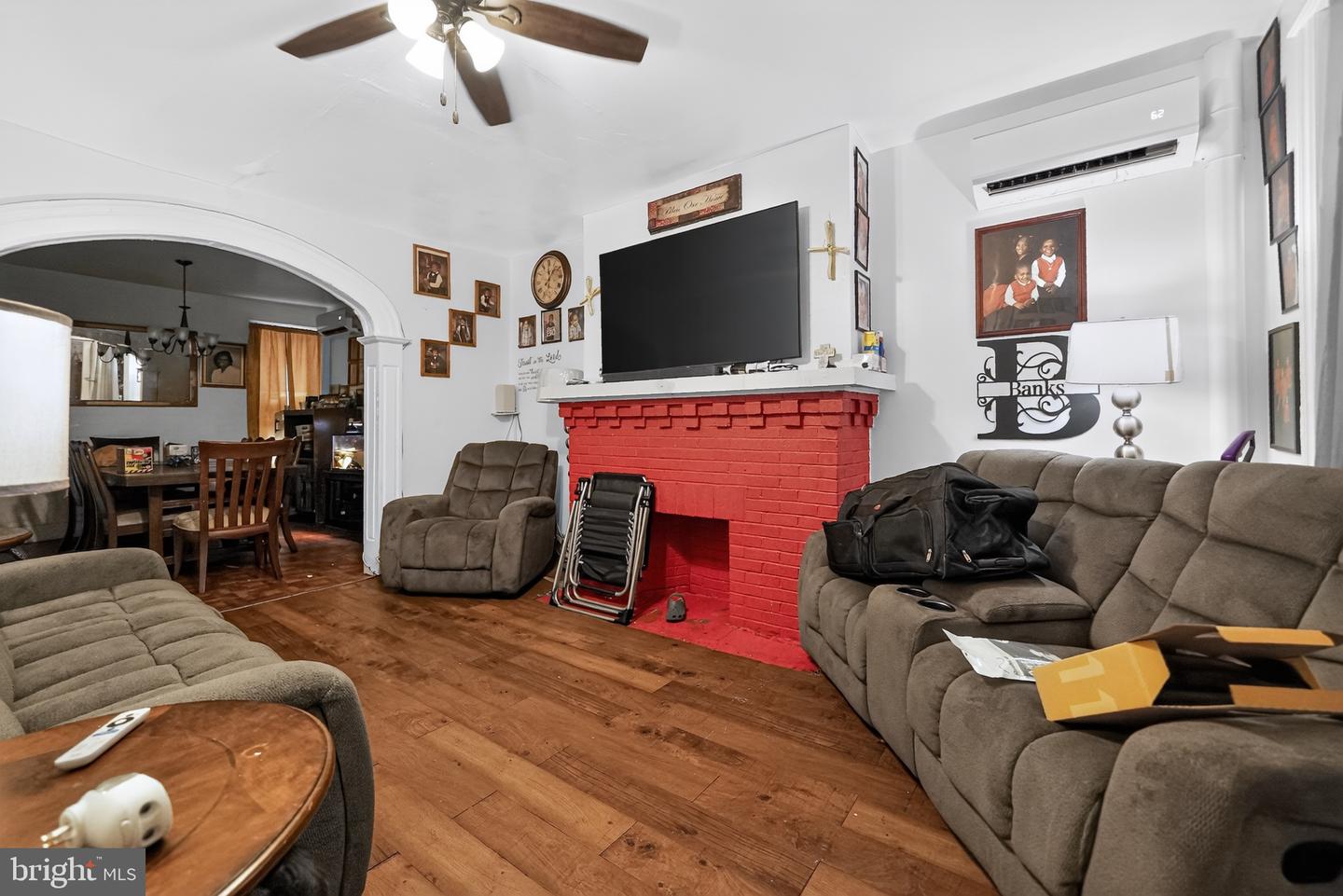 918 W Rockland St Property Photo 7