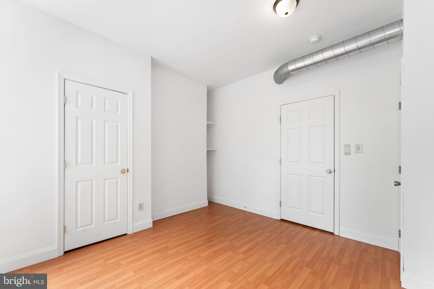 5241-00 Walnut St Property Photo 8