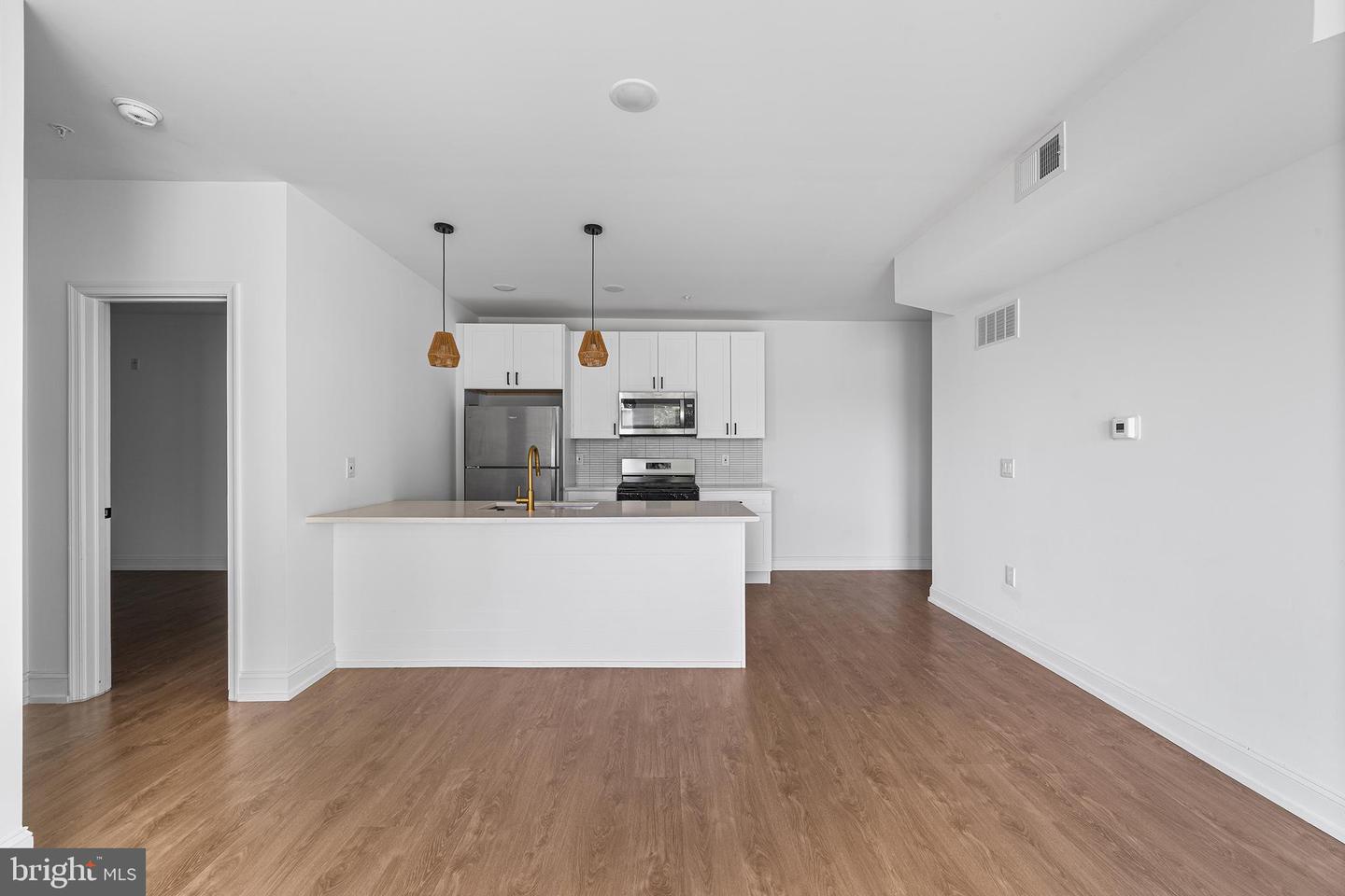 1614 Ridge Ave #307 Property Photo 5