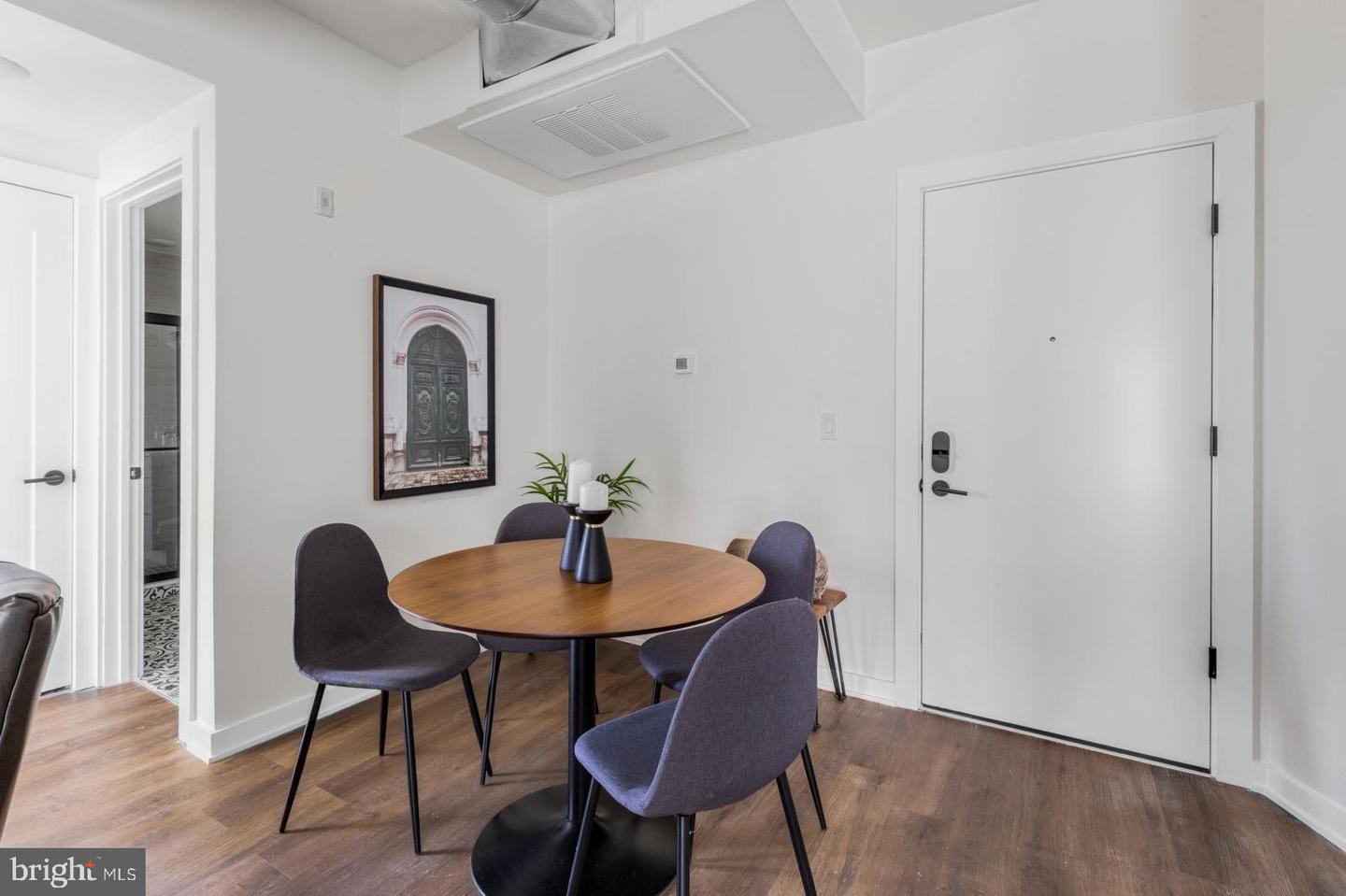 2401 Frankford Ave #3d Property Photo 4