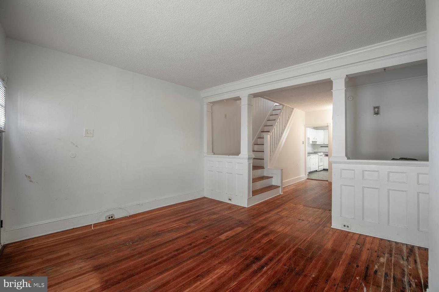 417 Krams Ave Property Photo 6