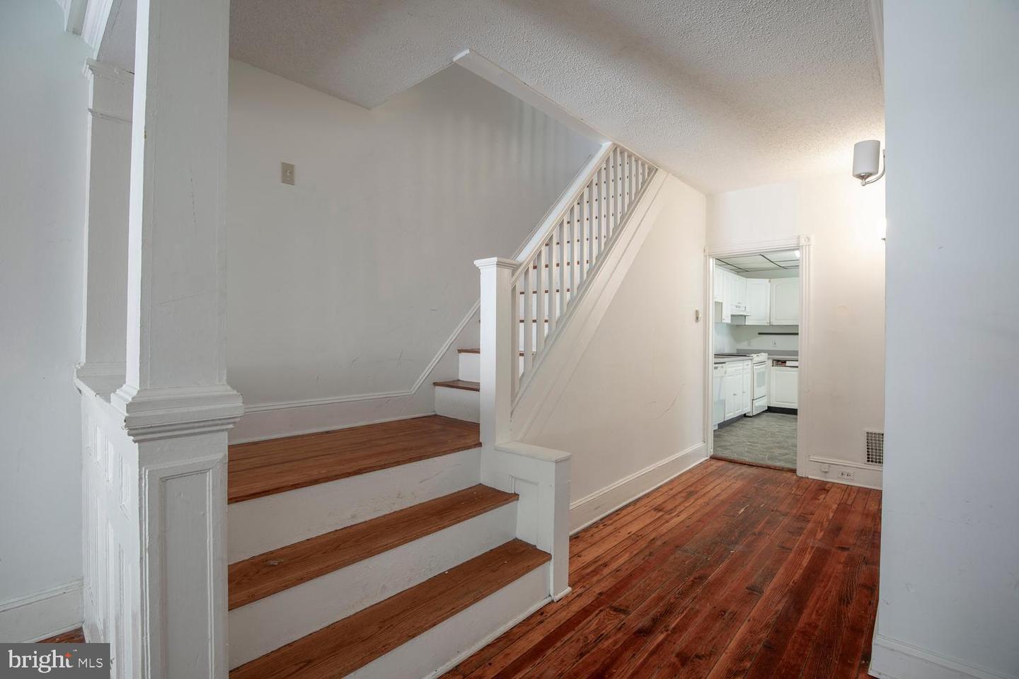 417 Krams Ave Property Photo 8