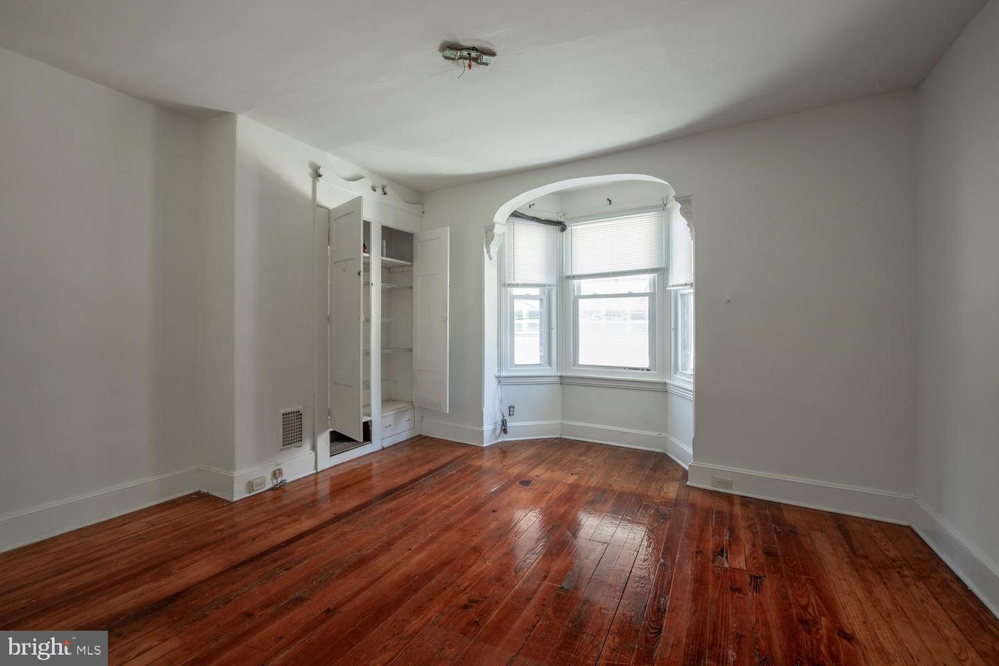 417 Krams Ave Property Photo 15