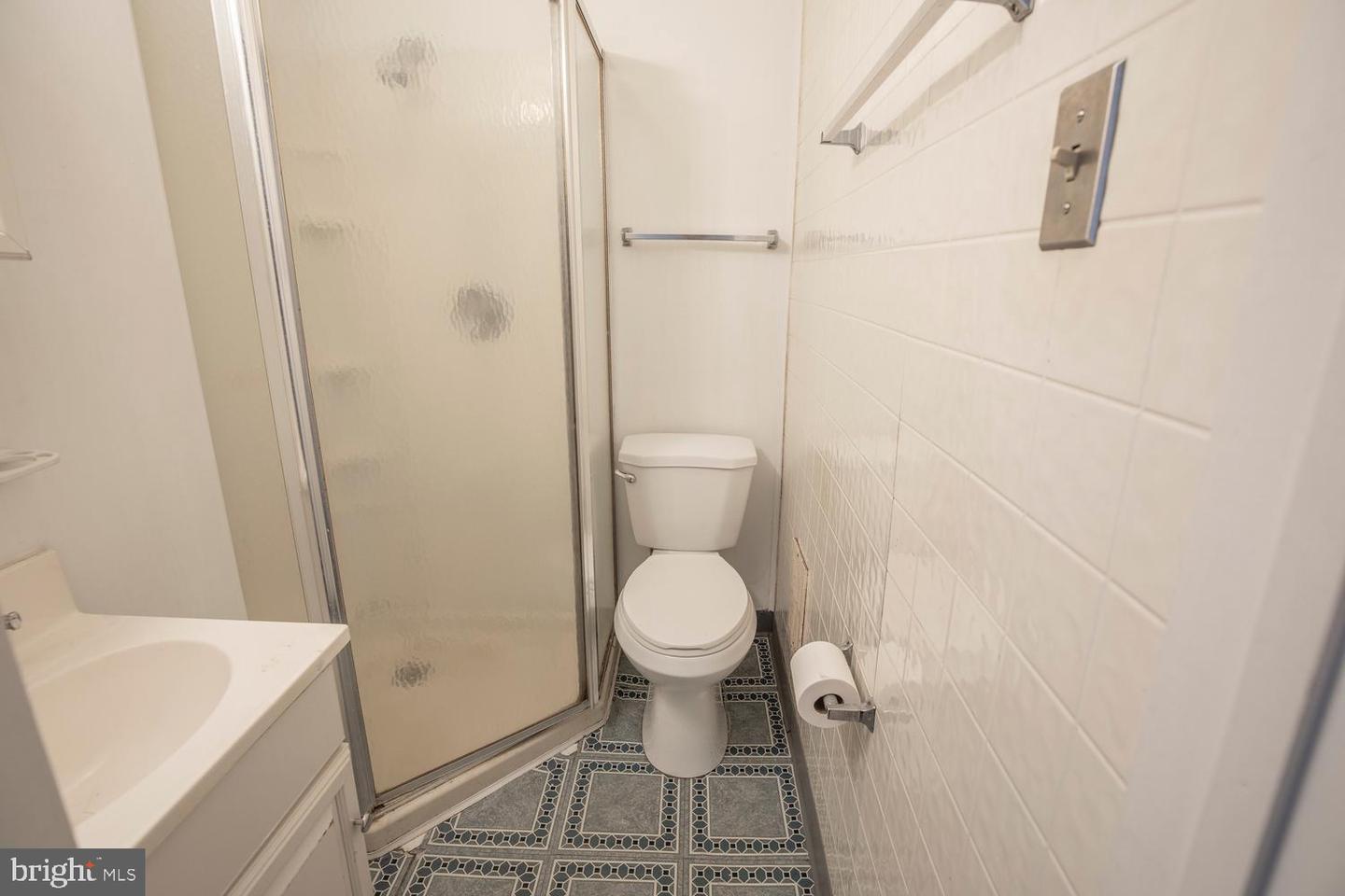 417 Krams Ave Property Photo 18