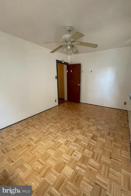 433 W George St Property Photo 10