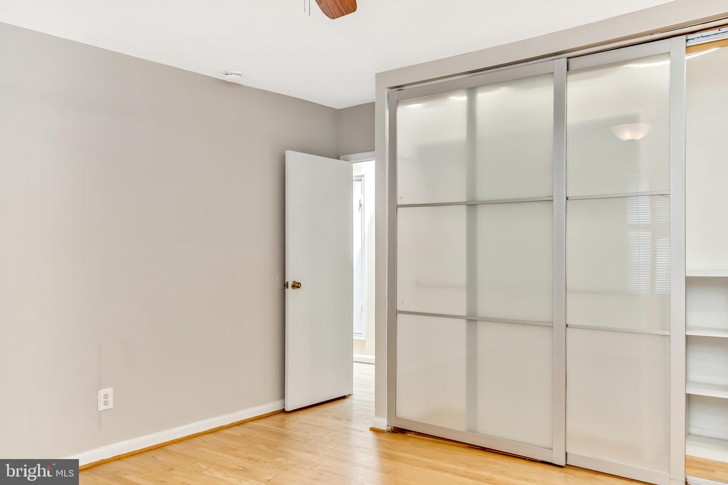1726 Bainbridge St #b Property Photo 25