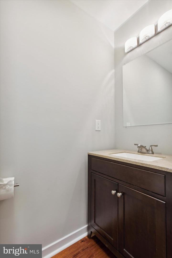3831 Terrace St #i Property Photo 9