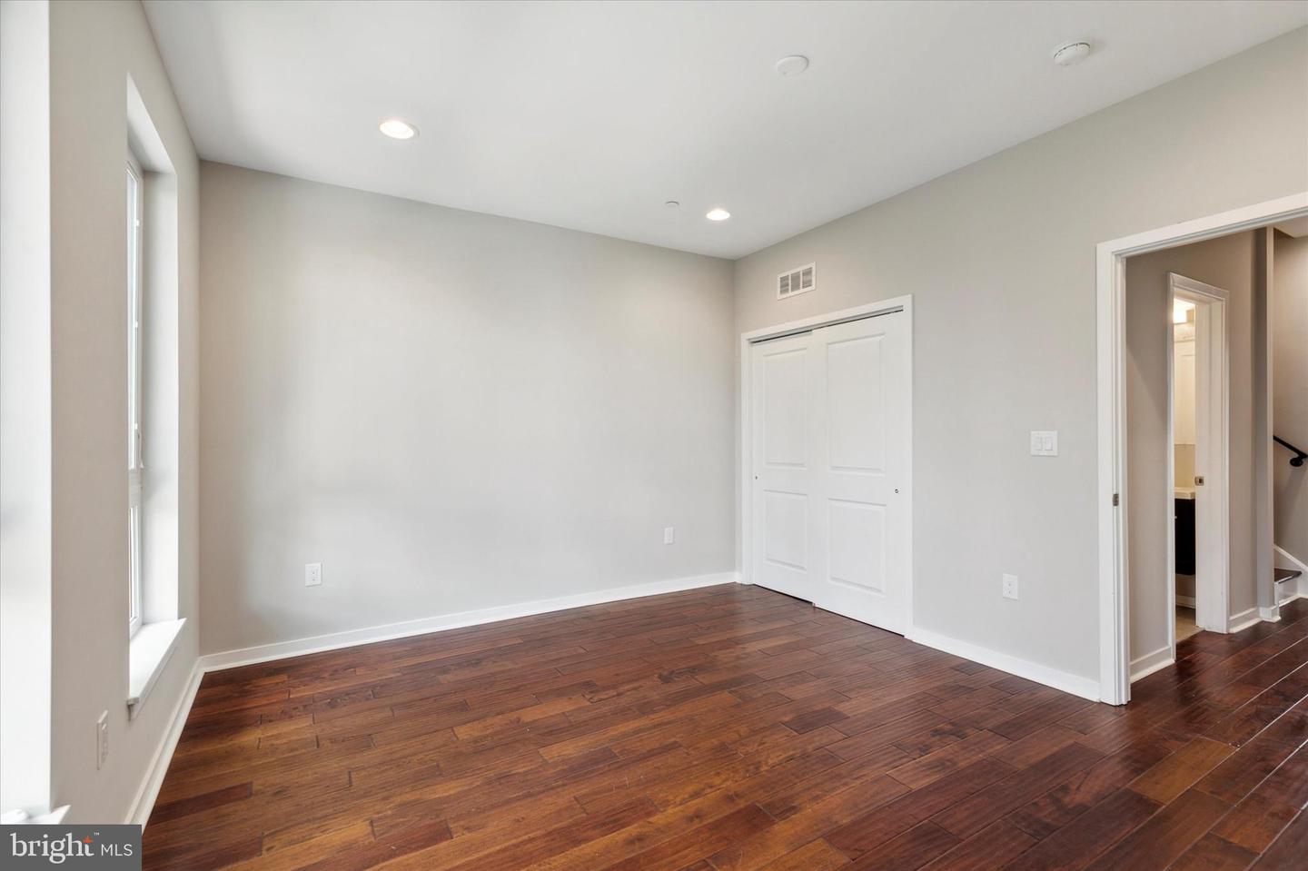 3831 Terrace St #i Property Photo 20