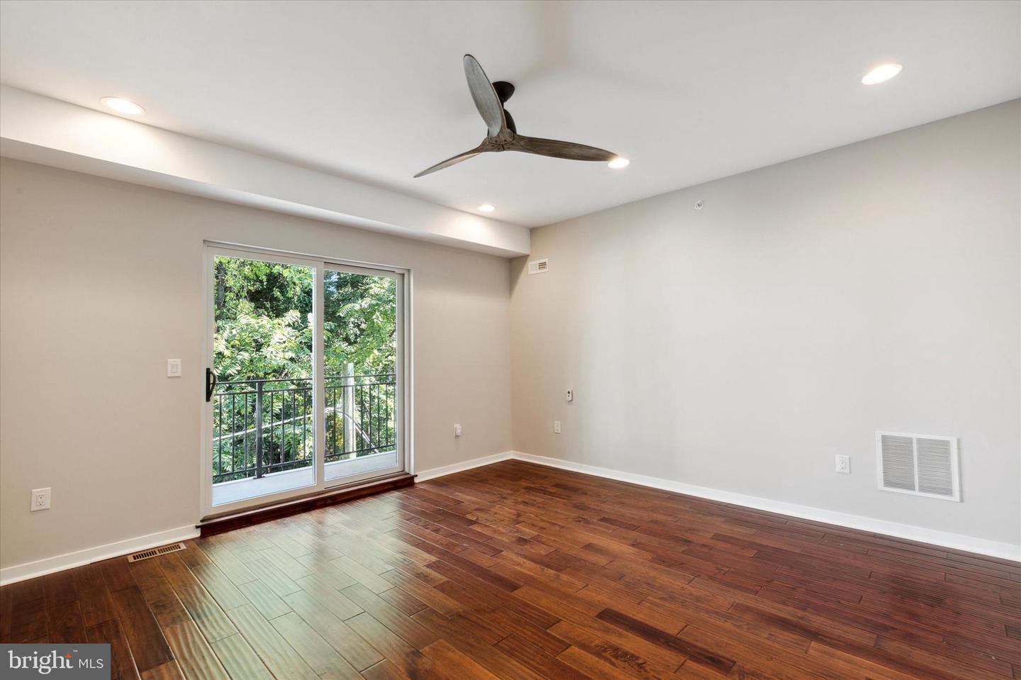 3831 Terrace St #i Property Photo 25