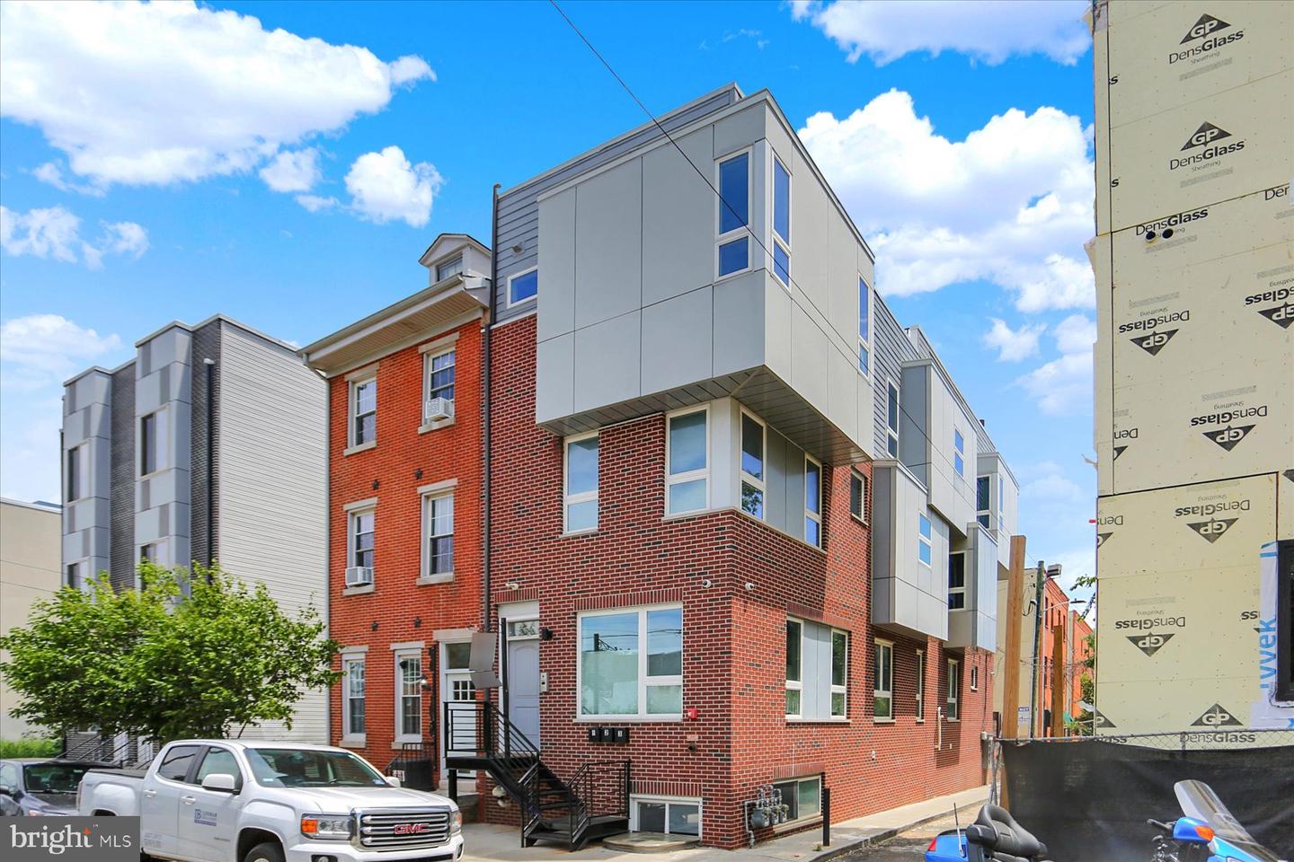 1213 N 15th St #unit C Property Photo 2