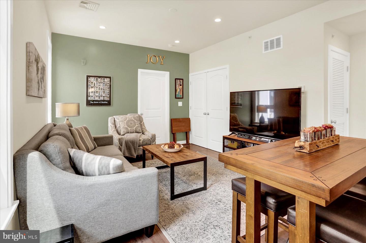 1213 N 15th St #unit C Property Photo 14