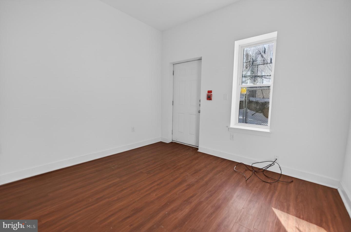 6028 Market St #2 Property Photo 6