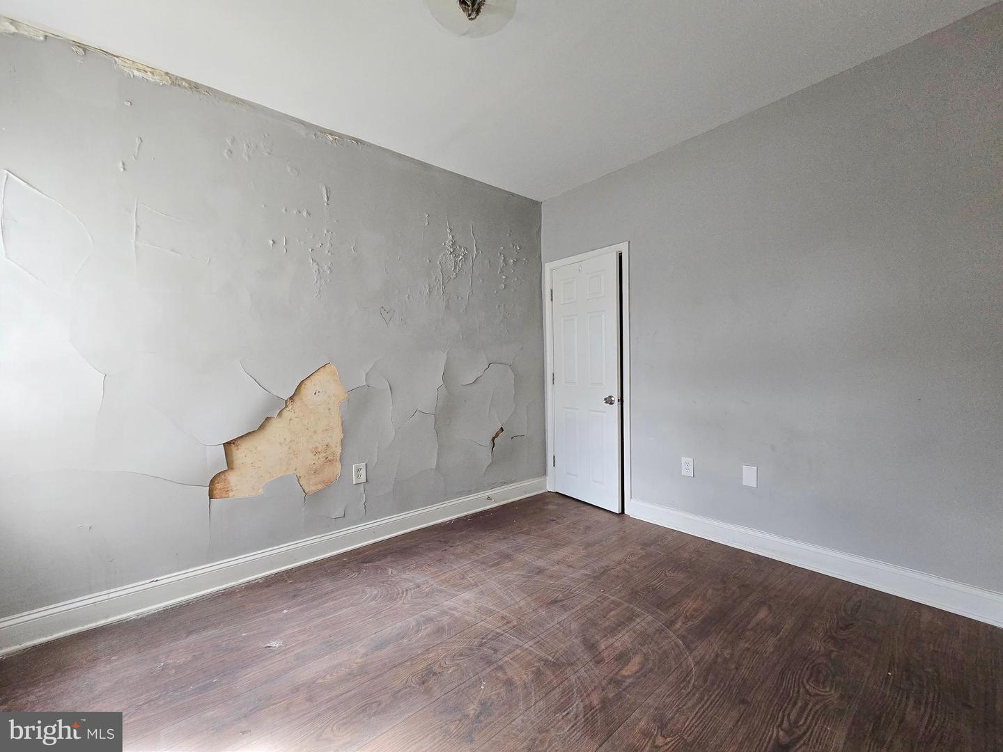 1721 N Lecount St Property Photo 10