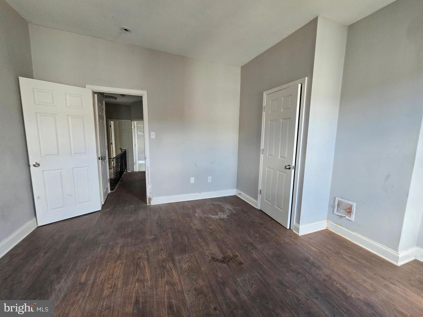 1721 N Lecount St Property Photo 12