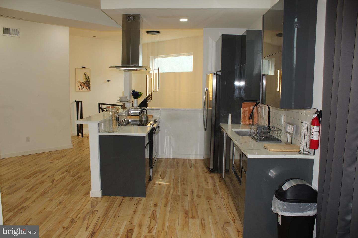 3017 Ridge #a Property Photo 11