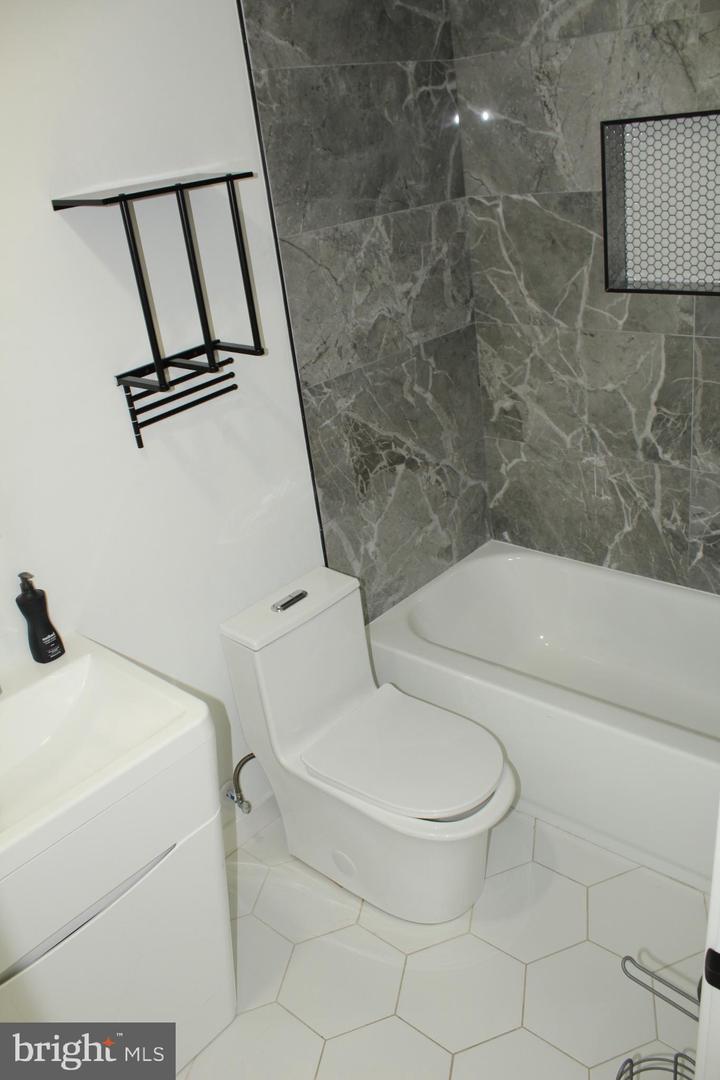 3017 Ridge #a Property Photo 27