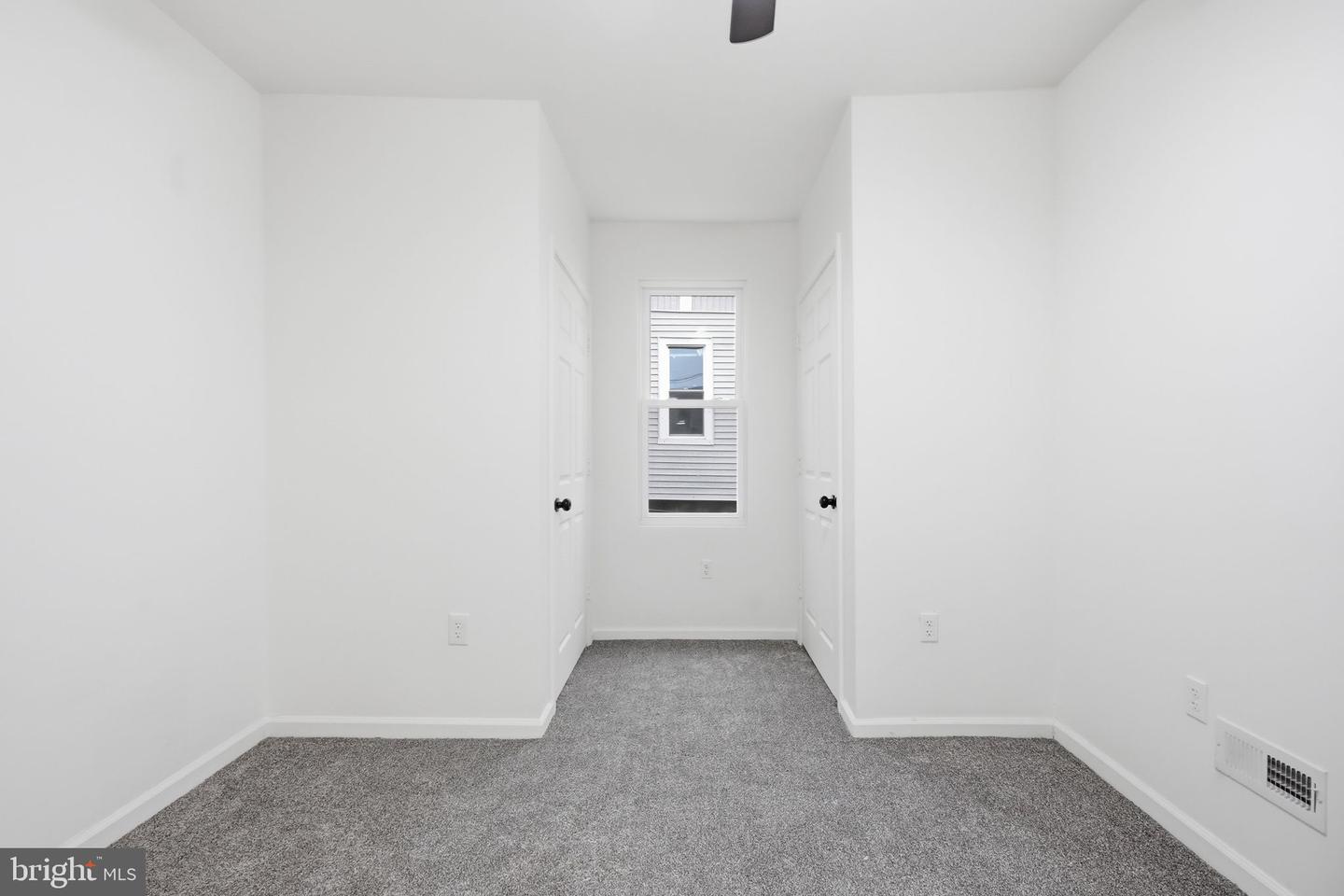 5753 Catharine St Property Photo 25