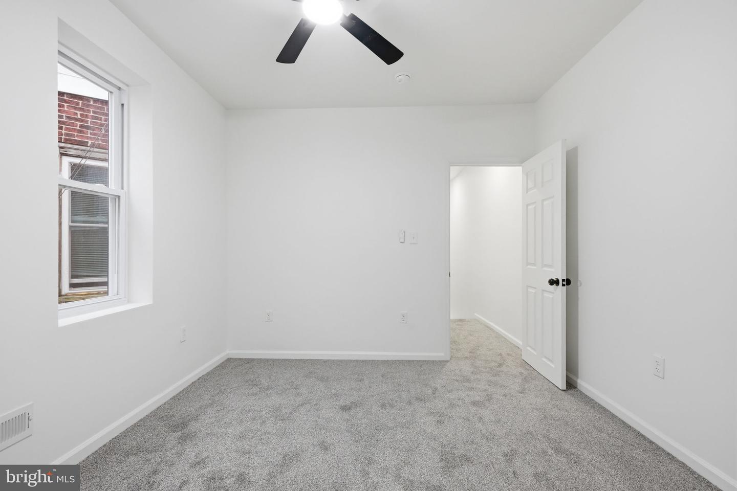 5753 Catharine St Property Photo 26