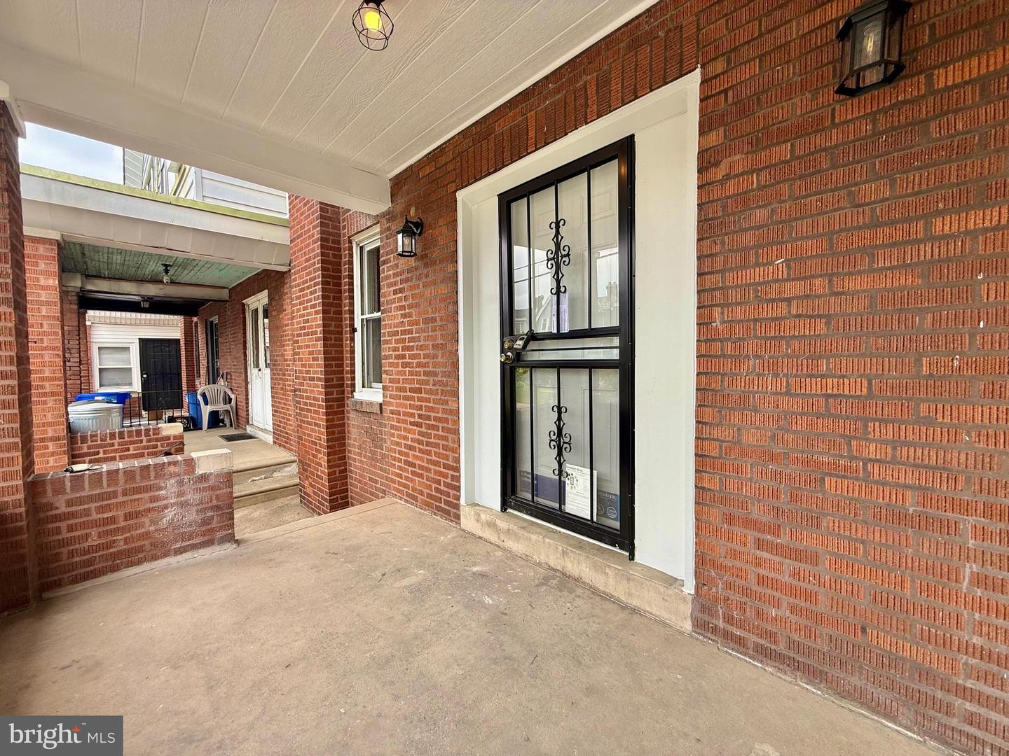207 W Nedro Ave Property Photo 7