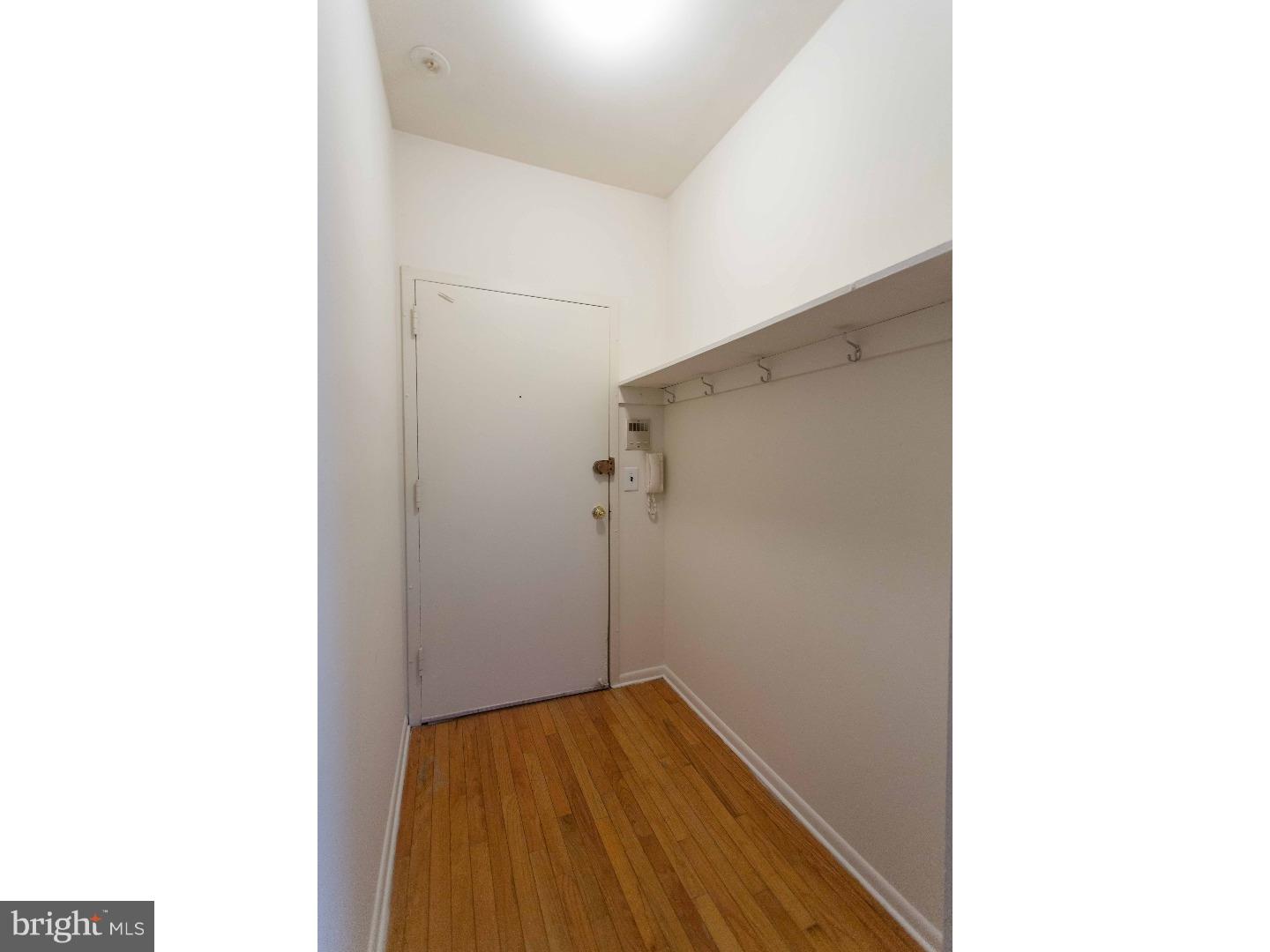 727 Spruce St #2r Property Photo 7