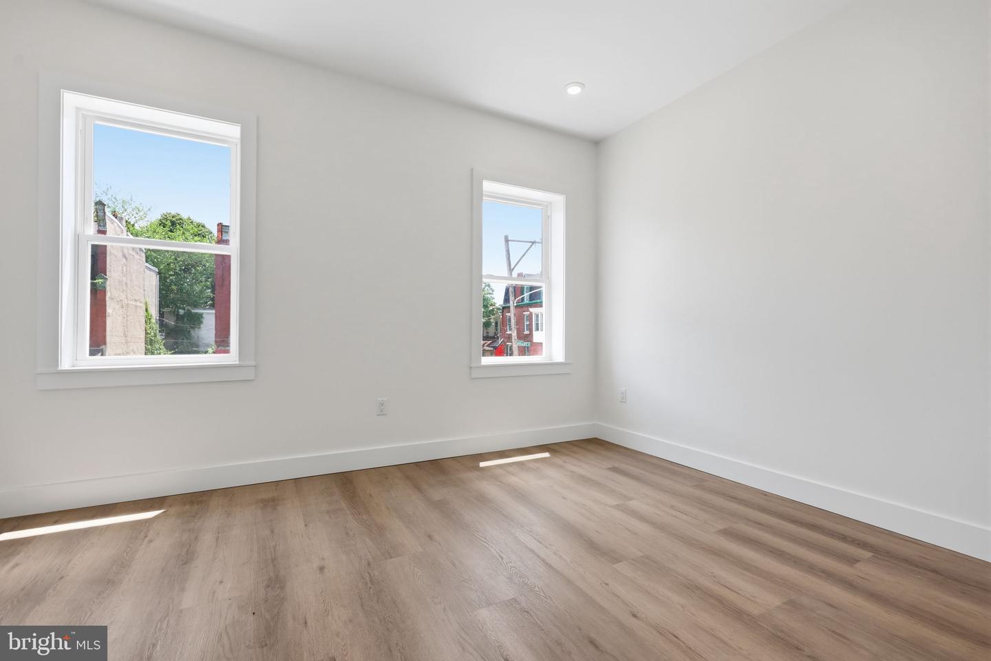 5517 Hunter St Property Photo 17