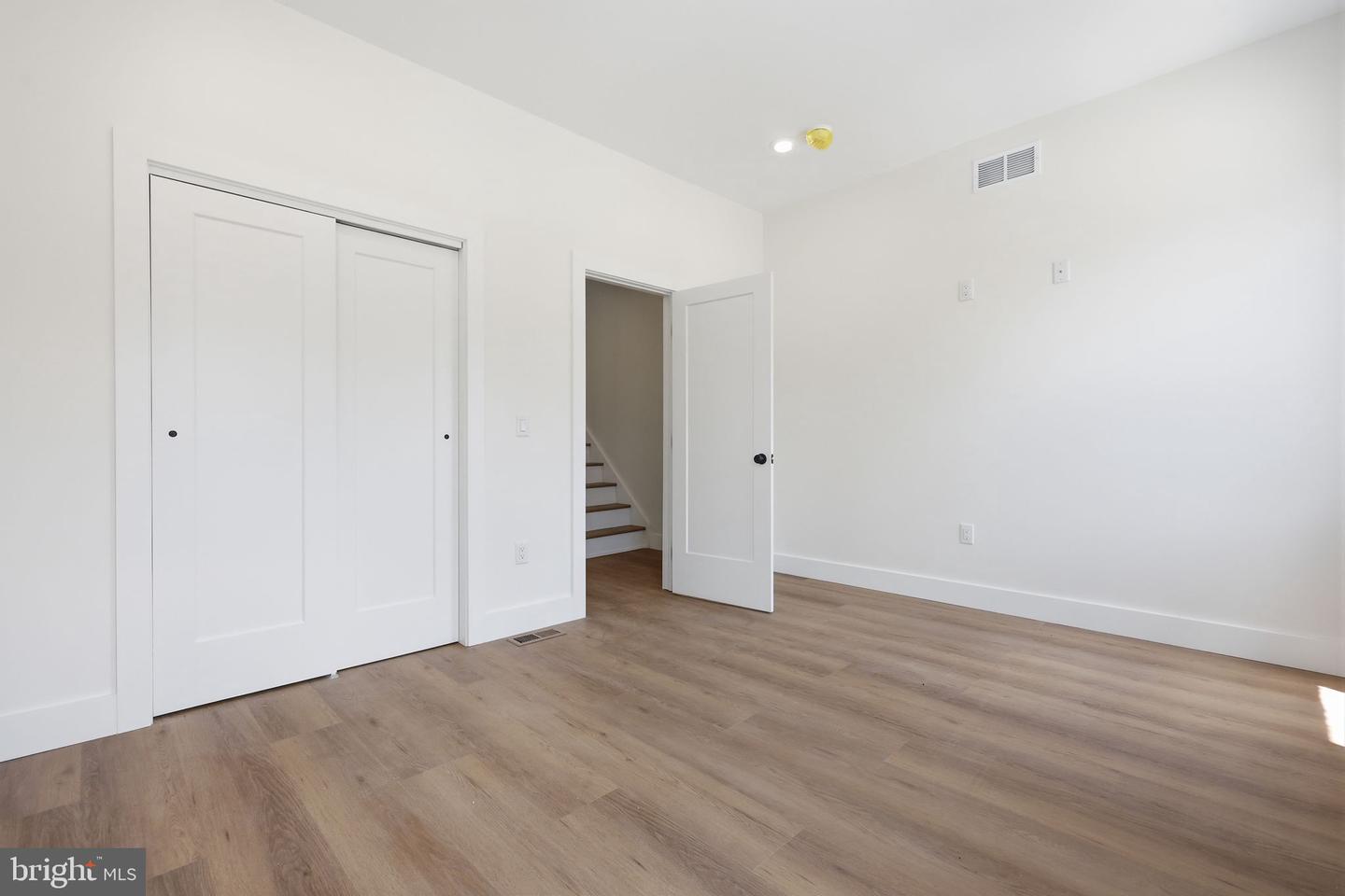 5517 Hunter St Property Photo 18