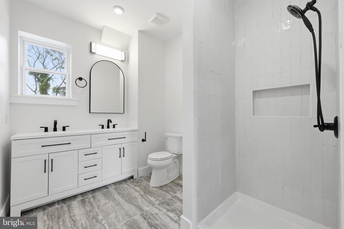 5517 Hunter St Property Photo 22