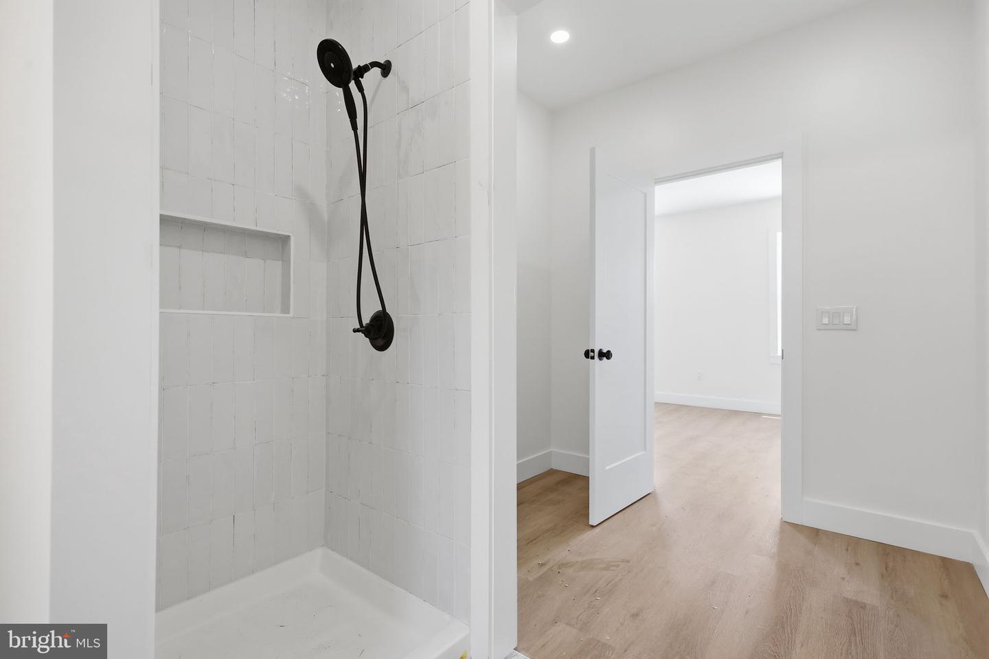 5517 Hunter St Property Photo 23